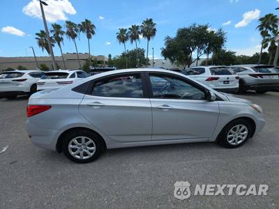 2013 Hyundai Accent GLS Sedan - zdjęcie 4 z 29 - miniatura