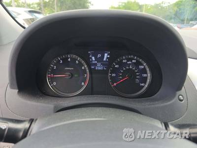 2013 Hyundai Accent GLS Sedan - zdjęcie 9 z 29 - miniatura