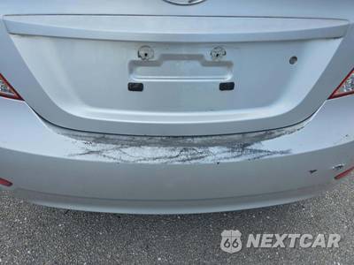2013 Hyundai Accent GLS Sedan - zdjęcie 26 z 29 - miniatura