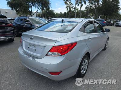 2013 Hyundai Accent GLS Sedan - zdjęcie 3 z 29 - miniatura