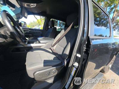 2020 Ram 1500 Big Horn Crew Cab Short Bed - zdjęcie 6 z 35 - miniatura