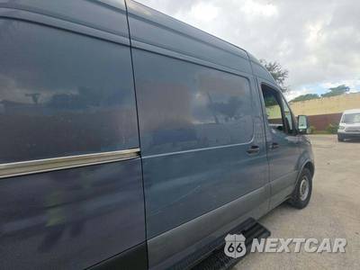2019 Mercedes-Benz Sprinter 2500 Cargo Van High Roof 170.0" WB - zdjęcie 37 z 47 - miniatura