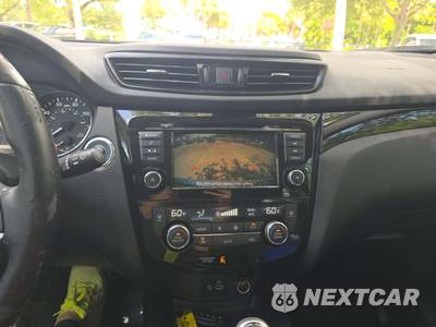 2021 Nissan Rogue Sport SV - zdjęcie 10 z 34 - miniatura