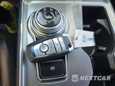 2022 Ford Edge Titanium - zdjęcie 8 z 32 - miniatura