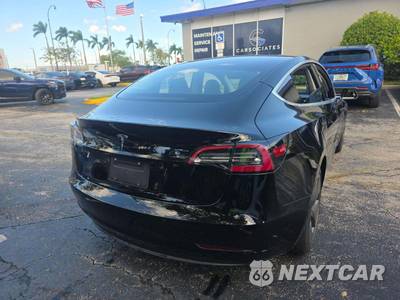 2020 Tesla Model 3 Standard Range - zdjęcie 3 z 36 - miniatura