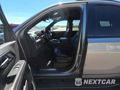 2025 Chevrolet Tahoe Z71 2Z7 - zdjęcie 3 z 18 - miniatura
