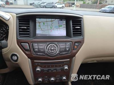2020 Nissan Pathfinder Platinum - zdjęcie 7 z 26 - miniatura