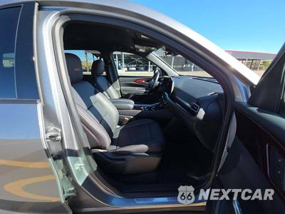 2025 Chevrolet Traverse Z71 - zdjęcie 15 z 18 - miniatura