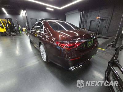2026 Mercedes-Benz AMG S 63 E 4MATIC+ - zdjęcie 2 z 20 - miniatura