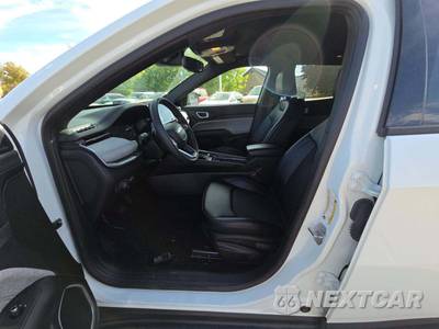 2025 Jeep Compass Latitude - zdjęcie 3 z 18 - miniatura