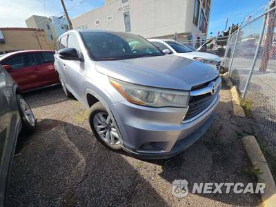 2016 Toyota Highlander LE - zdjęcie 4 z 29 - miniatura