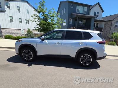 2025 Nissan Rogue SV - zdjęcie 3 z 30 - miniatura