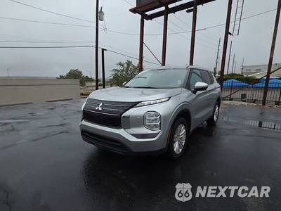 2023 Mitsubishi Outlander ES