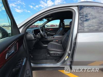 2025 Chevrolet Traverse Z71 - zdjęcie 3 z 19 - miniatura