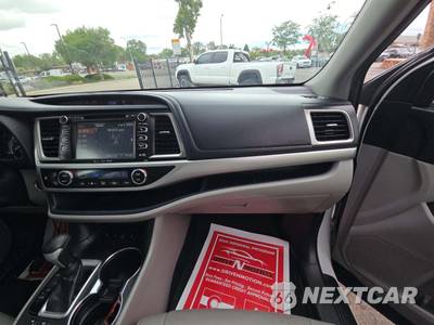 2019 Toyota Highlander XLE - zdjęcie 20 z 25 - miniatura