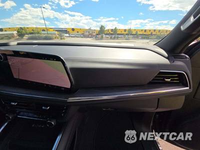 2025 Chevrolet Tahoe Z71 2Z7 - zdjęcie 17 z 24 - miniatura