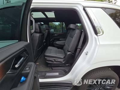 2025 GMC Yukon Denali 5SA - zdjęcie 10 z 18 - miniatura
