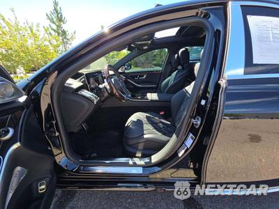 2025 Mercedes-Benz Maybach S 680 4MATIC - zdjęcie 3 z 17 - miniatura