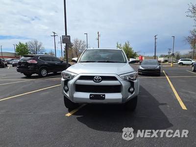 2016 Toyota 4Runner SR5 - zdjęcie 2 z 36 - miniatura