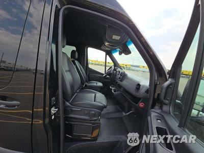 2024 Mercedes-Benz Sprinter 2500 Passenger Van 144.0" WB - zdjęcie 16 z 23 - miniatura