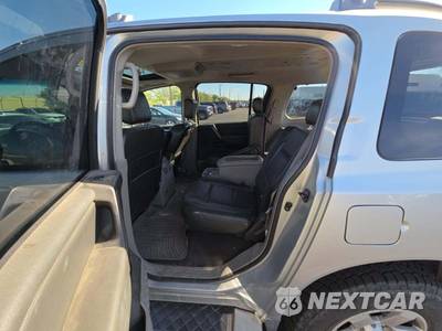 2004 Nissan Pathfinder Armada LE - zdjęcie 10 z 29 - miniatura
