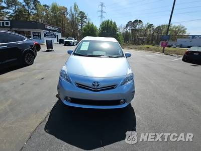 2014 Toyota Prius v Five - zdjęcie 2 z 23 - miniatura