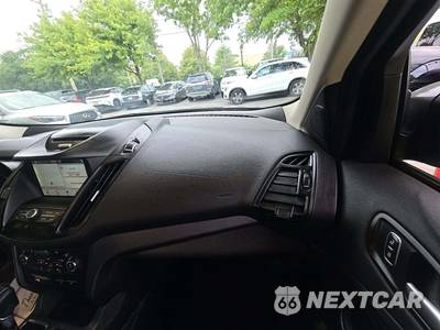 2017 Ford Escape SE - zdjęcie 19 z 24 - miniatura