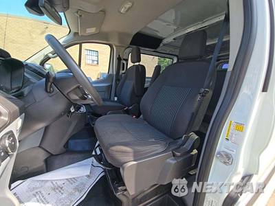 2019 Ford Transit 250 Cargo Van w/RH Sliding Door Low Roof 129.9" WB - zdjęcie 6 z 22 - miniatura