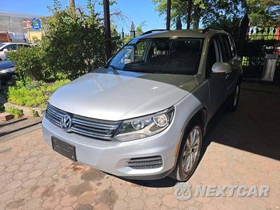 2017 Volkswagen Tiguan Limited - zdjęcie 1 z 22 - miniatura