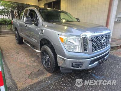 2017 Nissan TITAN XD SV Extended Cab Medium Bed - zdjęcie 4 z 23 - miniatura