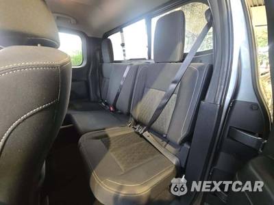 2017 Nissan TITAN XD SV Extended Cab Medium Bed - zdjęcie 13 z 23 - miniatura