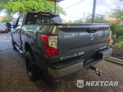 2017 Nissan TITAN XD SV Extended Cab Medium Bed - zdjęcie 2 z 23 - miniatura