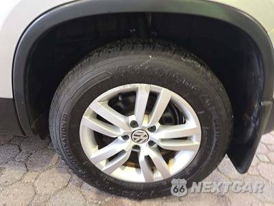 2014 Volkswagen Tiguan S - zdjęcie 25 z 28 - miniatura