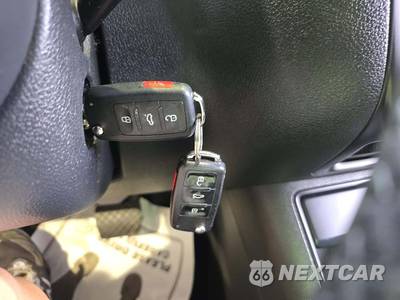 2014 Volkswagen Tiguan S - zdjęcie 8 z 28 - miniatura