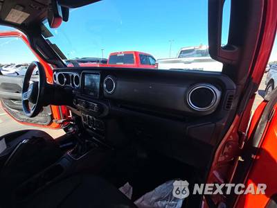 2019 Jeep Wrangler Unlimited Sahara - zdjęcie 19 z 20 - miniatura
