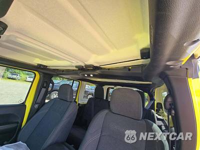 2024 Jeep Wrangler 4 Door Sahara - zdjęcie 8 z 17 - miniatura