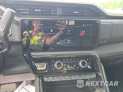 2026 GMC Sierra 2500HD AT4 Crew Cab Medium Bed - zdjęcie 10 z 20 - miniatura