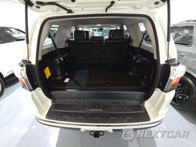 2020 Toyota 4Runner Nightshade - zdjęcie 15 z 24 - miniatura