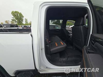 2026 GMC Sierra 3500HD AT4 Crew Cab Medium Bed - zdjęcie 16 z 20 - miniatura