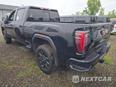 2026 GMC Sierra 2500HD AT4 Crew Cab Medium Bed - zdjęcie 2 z 20 - miniatura