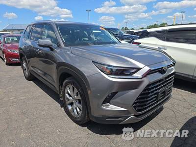 2025 Toyota Grand Highlander Hybrid Limited - zdjęcie 4 z 21 - miniatura