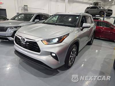 2021 Toyota Highlander XLE - zdjęcie 1 z 23 - miniatura