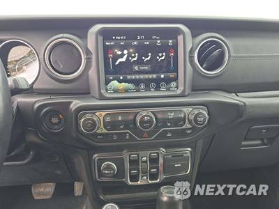 2022 Jeep Wrangler Unlimited Sahara - zdjęcie 10 z 25 - miniatura