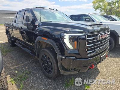 2026 GMC Sierra 2500HD AT4 Crew Cab Medium Bed - zdjęcie 4 z 20 - miniatura