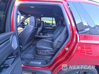 2026 Cadillac Escalade V-Series 1SD - zdjęcie 10 z 18 - miniatura
