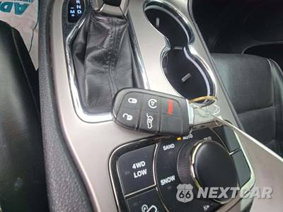 2021 Jeep Grand Cherokee Limited 80th Anniversary Edition - zdjęcie 8 z 23 - miniatura