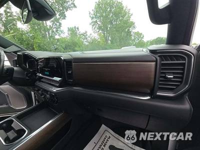 2024 Chevrolet Silverado 2500HD High Country Crew Cab Medium Bed - zdjęcie 19 z 21 - miniatura