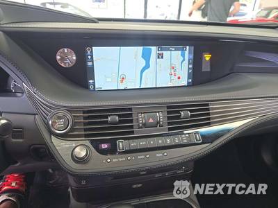 2019 Lexus LS 500 - zdjęcie 10 z 23 - miniatura