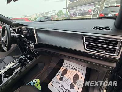 2025 Volkswagen Atlas Cross Sport 2.0T SE w/Technology - zdjęcie 16 z 17 - miniatura