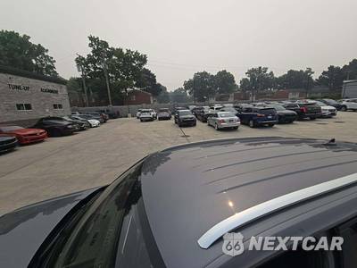 2025 Volkswagen Atlas Cross Sport 2.0T SE w/Technology - zdjęcie 9 z 17 - miniatura